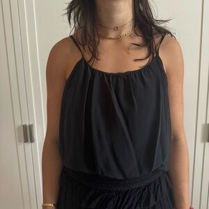 Alice + Olivia Black cropped tank Top size small with elastic at bottom